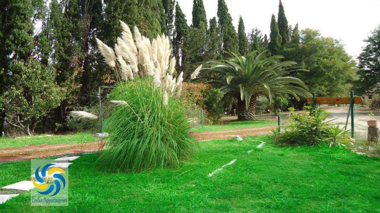 Errika Ypsos Exterior foto