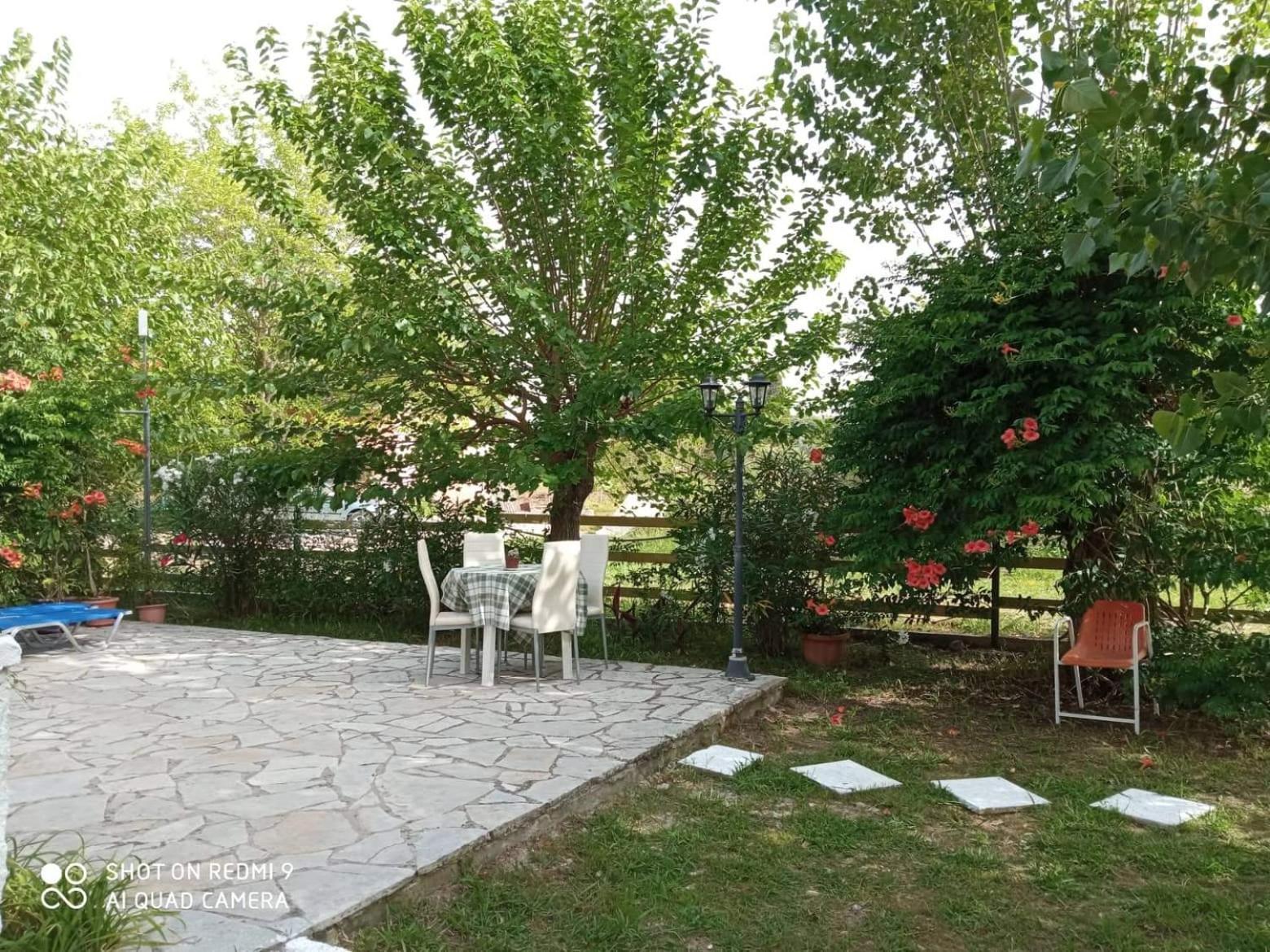 Errika Ypsos Exterior foto
