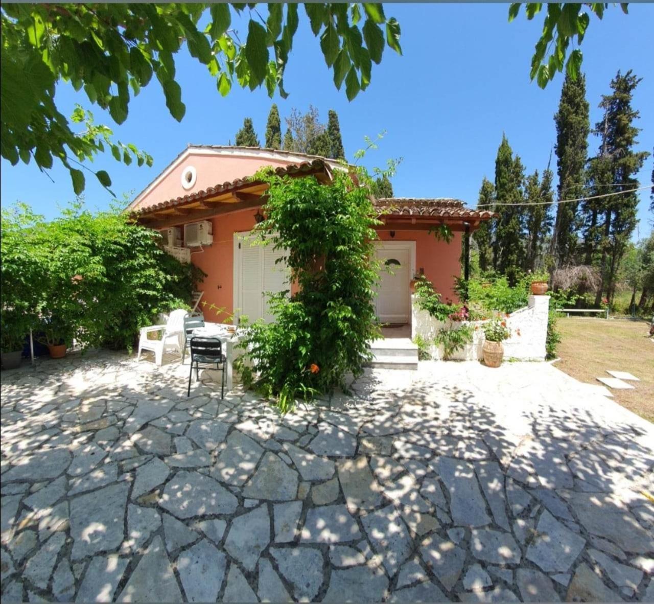 Errika Ypsos Exterior foto