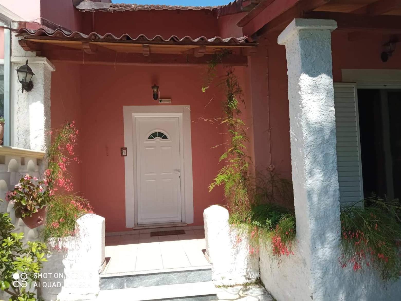 Errika Ypsos Quarto foto